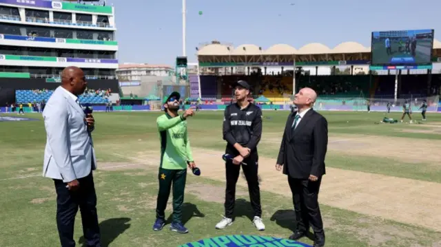 Pakistan captain Mohammad Rizwan and Mitchell Santner at the toss