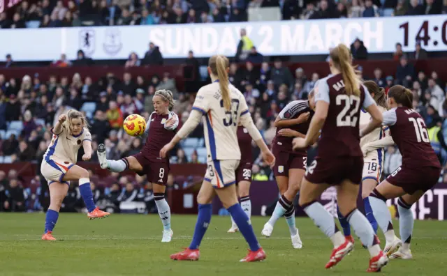 Erin Cuthbert shoots