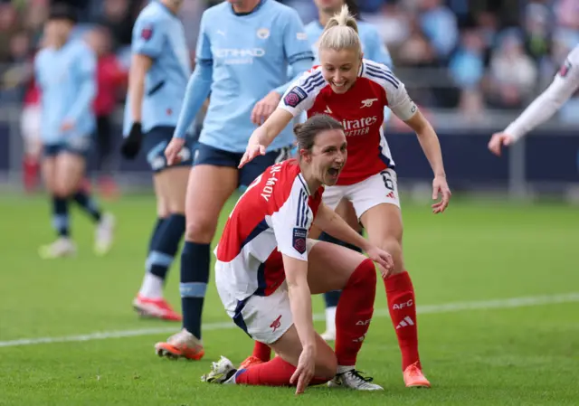 Lotte Wubben-Moy celebrates