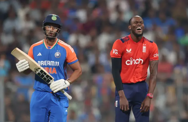 Jofra Archer and Shivam Dube