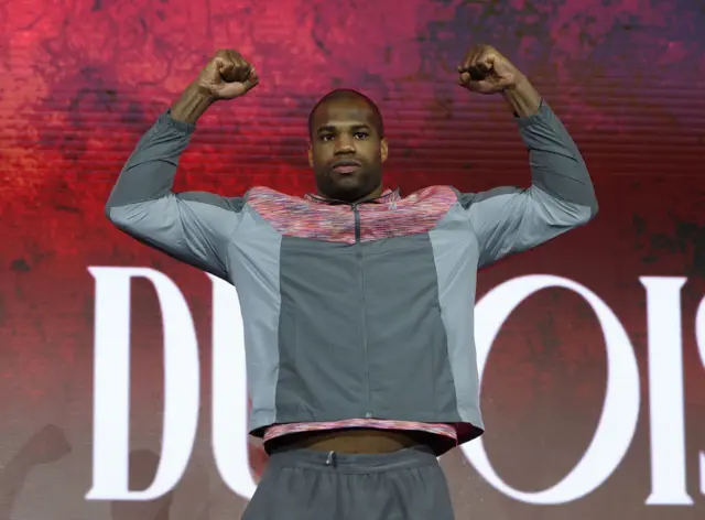 Daniel Dubois flexes his muscles