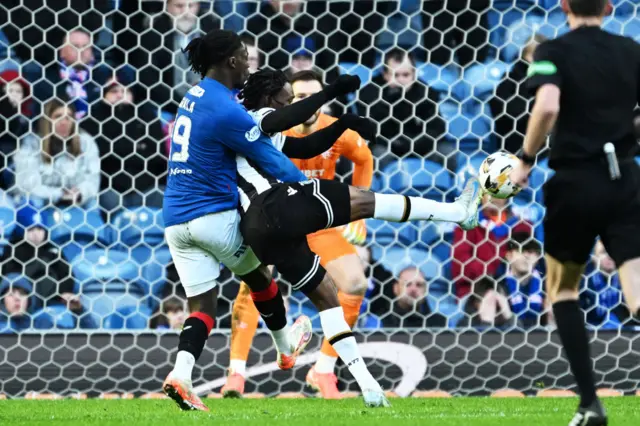 Toyosi Olusanya cracks in St Mirren's second goal at Ibrox