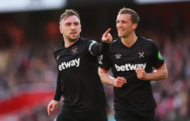 Jarrod Bowen of West Ham United celebrates