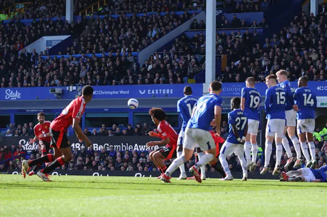 Bruno Fernandes of Manchester United scores