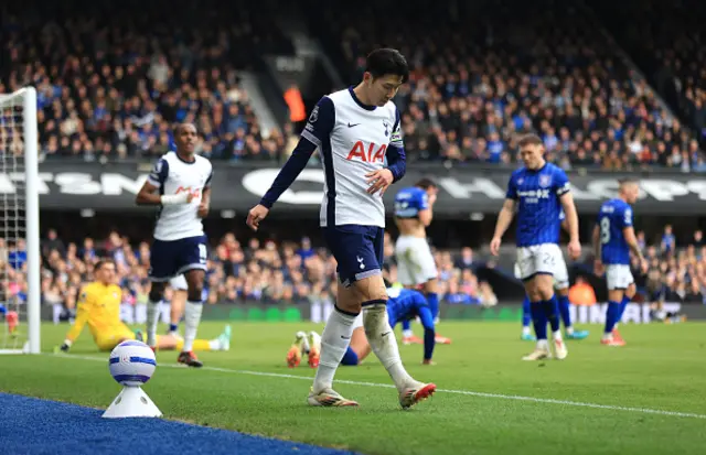 Son Heung-Min of Tottenham Hotspur celebrates