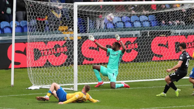 Calum Macdonald equalises for Mansfield