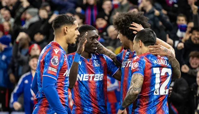 Crystal Palace's Ismaila Sarr (2nd left) celebrates