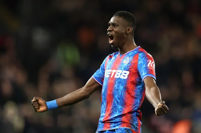 Ismaila Sarr of Crystal Palace celebrates