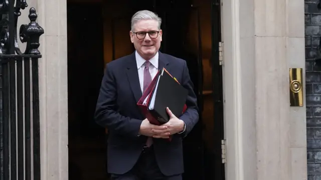 Keir Starmer outside number 10