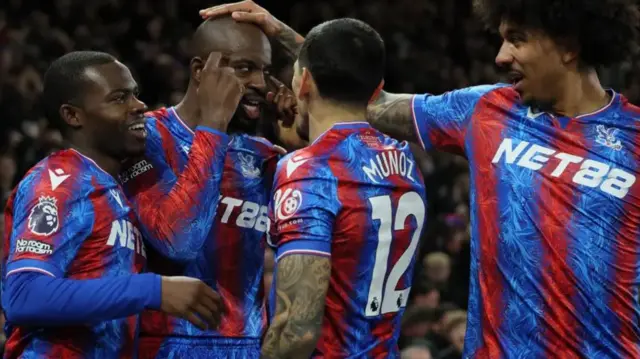 Crystal Palace beat Aston Villa