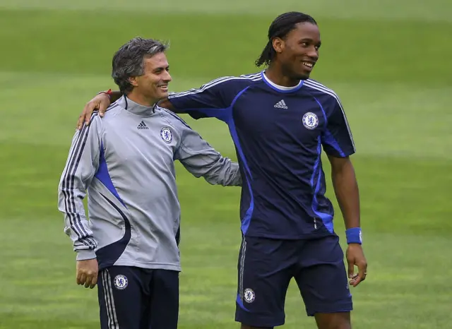 Jose Mourinho with Didier Drogba in Chelsea training