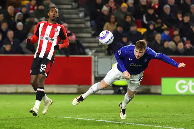 Jake O'Brien of Everton scores