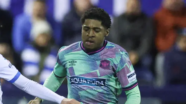 Kadeem Harris in action for Carlisle United