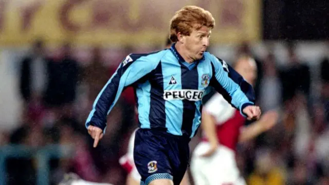 Gordon Strachan playing for Coventry