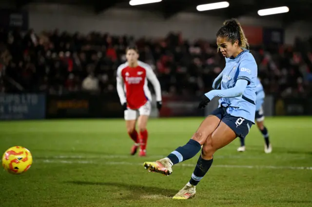 Mary Fowler of Manchester City misses a penalty