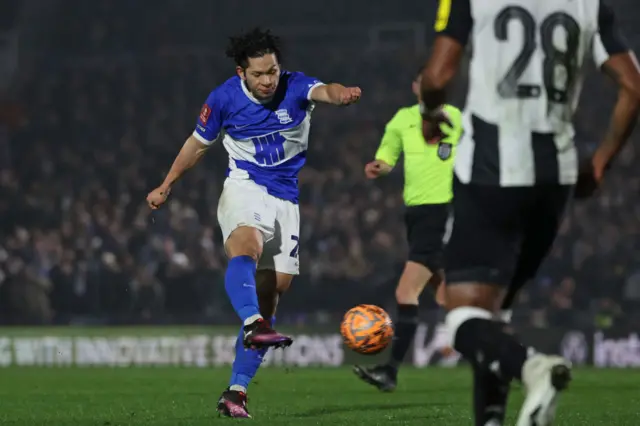 Tomoki Iwata shoots to score their second goal