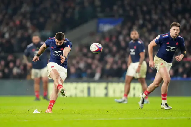 Thomas Ramos kicking a conversion