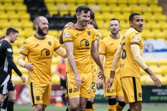 Livingston lead at home to Cove Rangers