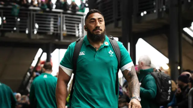 Bundee Aki