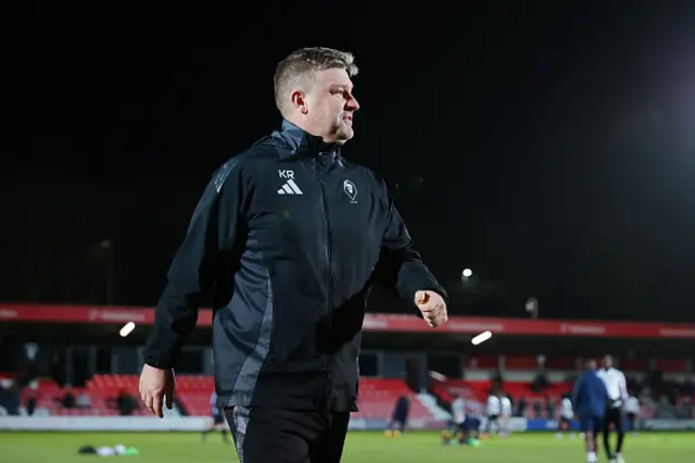 Salford head coach Karl Robinson