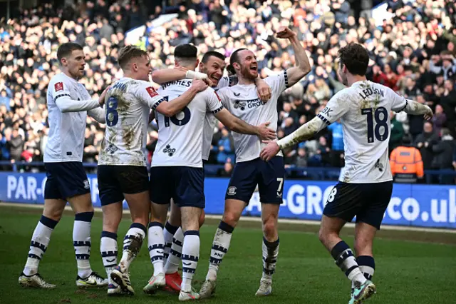 Will Keane (2R) celebrates