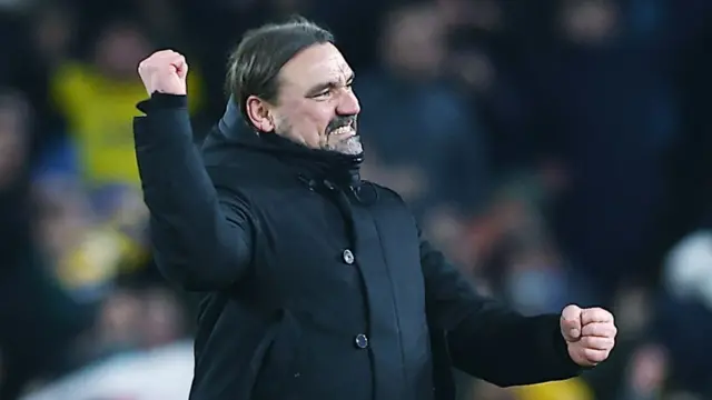 Daniel Farke celebrates the win at Bramall Lane