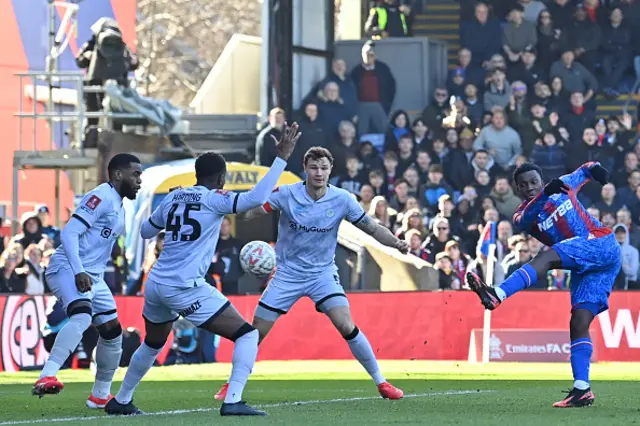 Eddie Nketiah (R) scores a disallowed goal