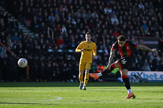 Marcus Tavernier shoots