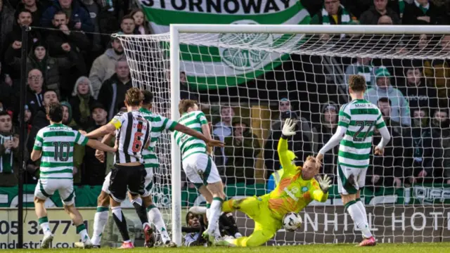 St Mirren v Celtic