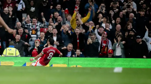 Bruno Fernandes celebrates after giving Man United the lead against Arsenal