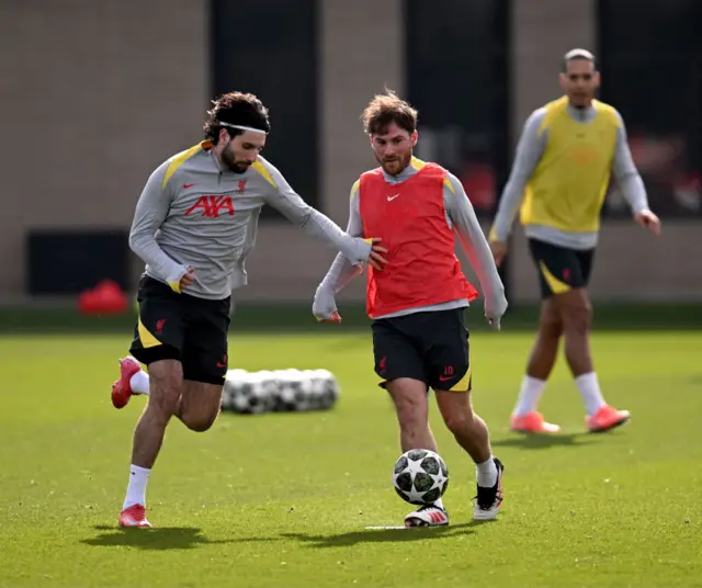 Dominik Szoboszlai and Alexis Mac Allister of Liverpool during a training session