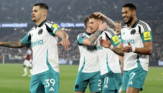 Newcastle United's Bruno Guimaraes celebrates scoring their first goal with Kieran Trippier, Harvey Barnes and Joelinton