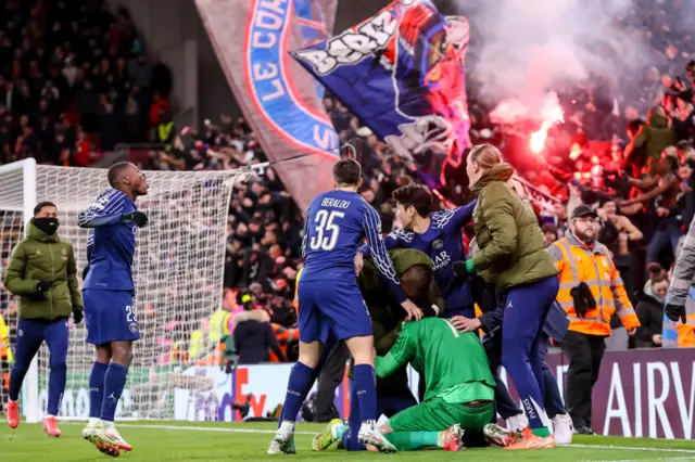 Paris St-Germain celebrate