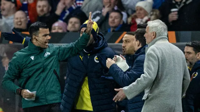 Mourinho argues with the fourth official