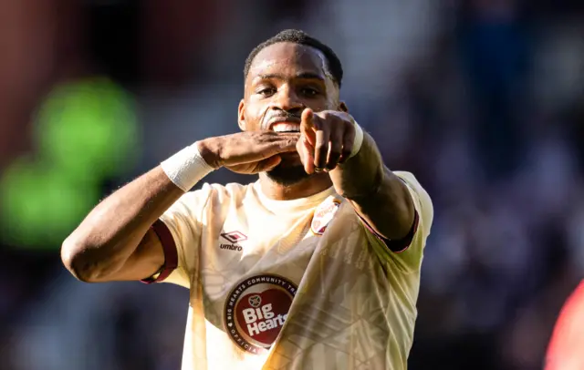 Elton Kabangu celebrates his goal at Tynecastle