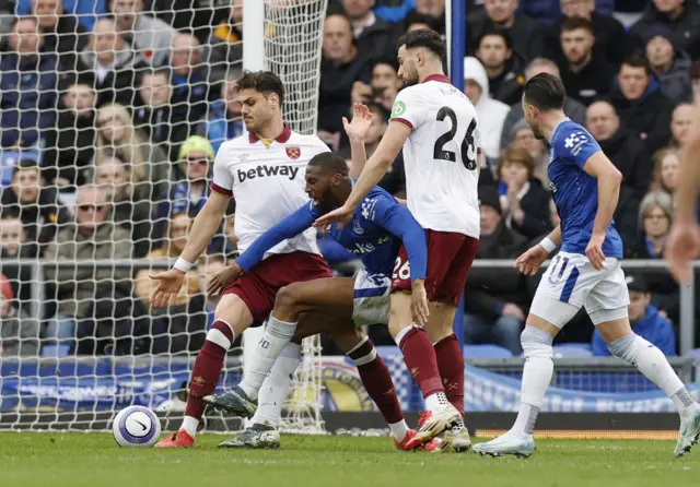 Everton's Beto is awarded a penalty