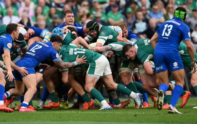 Dan Sheehan gets ready to score a try