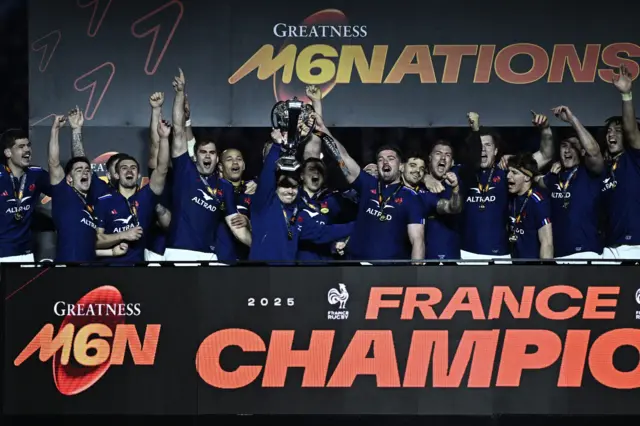 France lift the Six Nations trophy