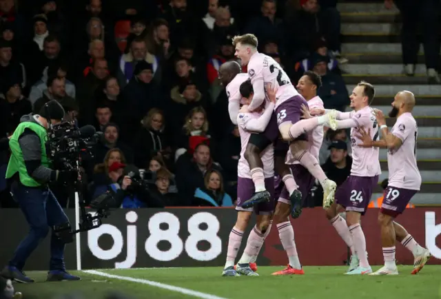 Christian Norgaard of Brentford celebrates