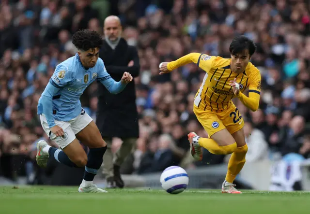 Brighton & Hove Albion's Kaoru Mitoma in action