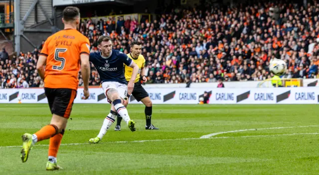 McGhee curls in his second and Dundee's third