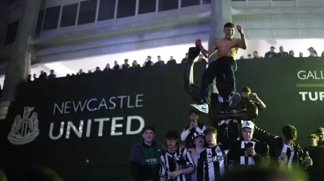 Newcastle United statue