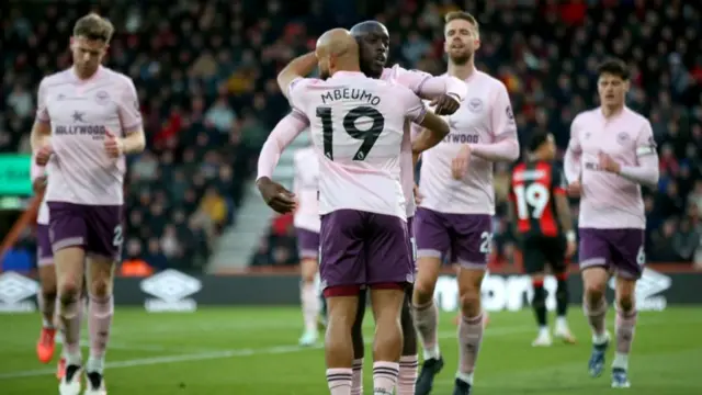 Brentford players celebrating against Bournemouth.