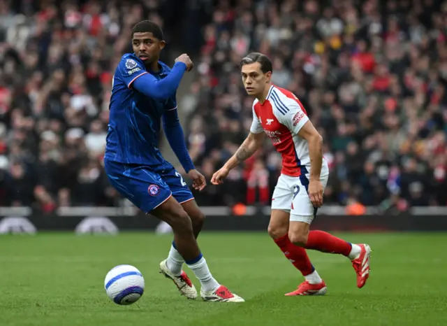 Wesley Fofana in action for Chelsea against Arsenal's Leandro Trossard