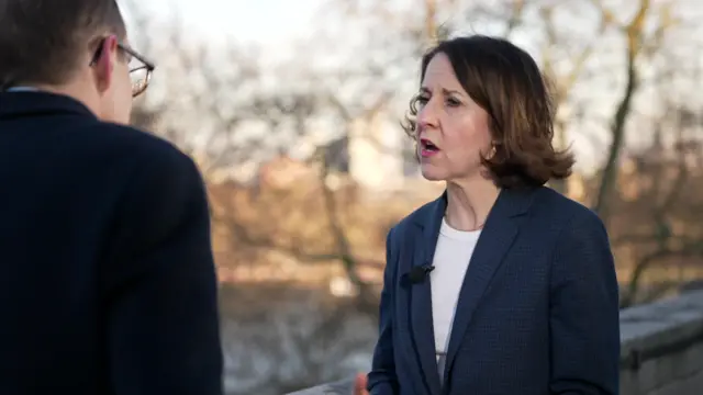 Liz Kendall talking to Chris Mason