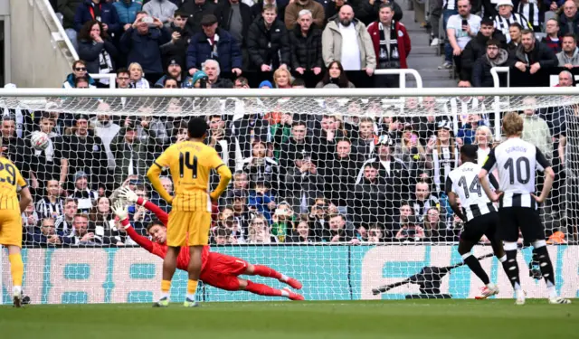 : Bart Verbruggen of Brighton & Hove Albion fails to make a save as Alexander Isak of Newcastle United scores