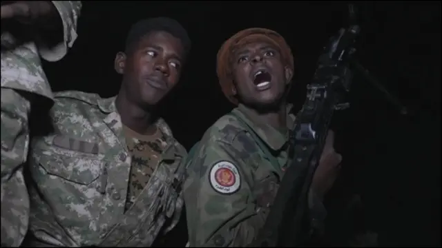 Sudanese army posing for a picture prior to the recapture of the presidential palace