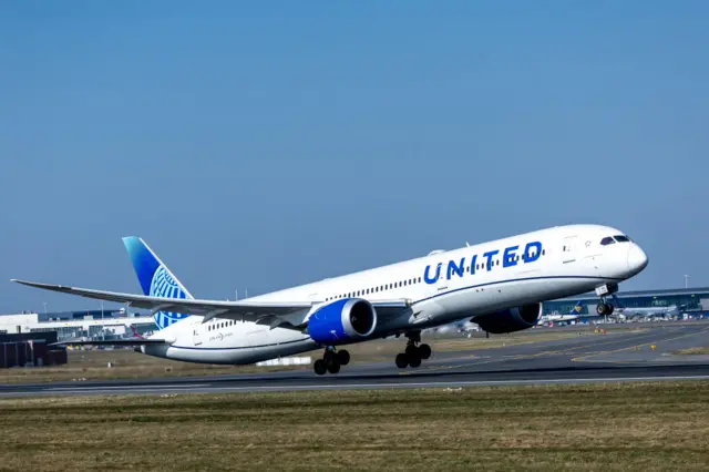 A United Airlines Boeing 787 Dreamliner