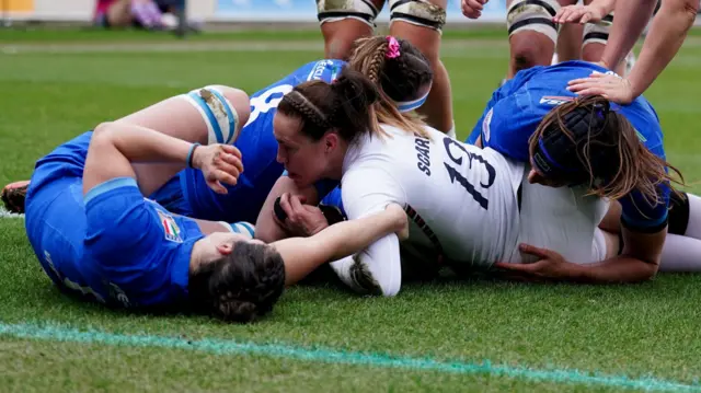 Emily Scarratt scores for England