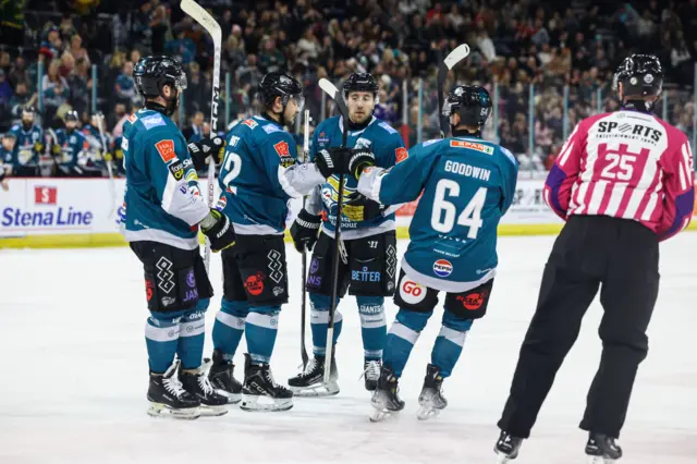 Giants celebrate opening goal from Gabe Bast
